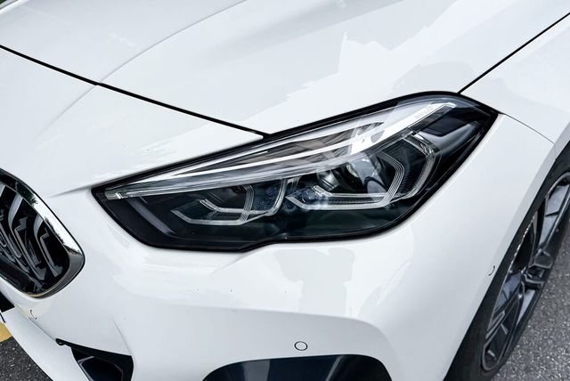 BMW寶馬 218I M SPORT  第3張相片
