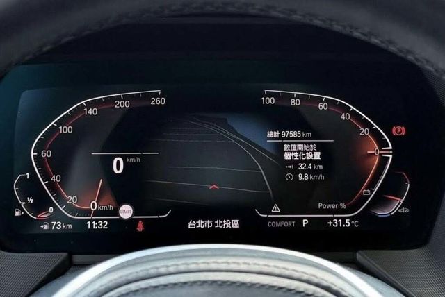 BMW寶馬 218I M SPORT  第7張相片