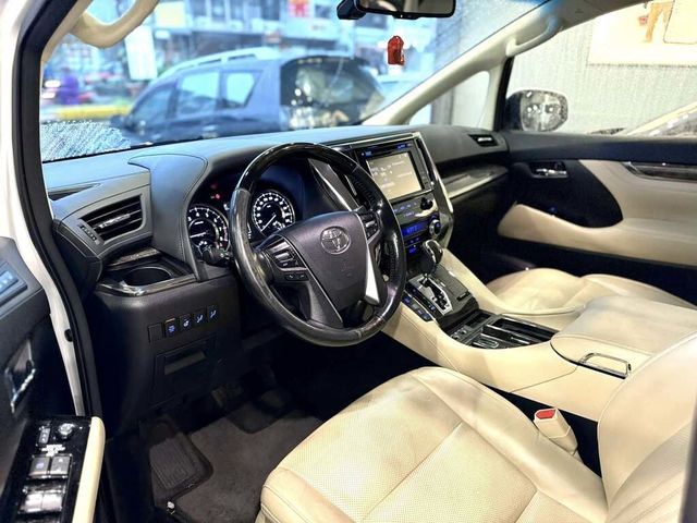 TOYOTA豐田 ALPHARD  第3張相片