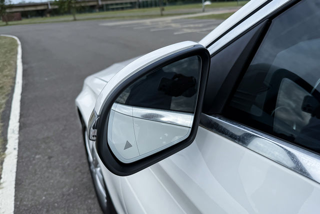 M-BENZ賓士 C200  第4張相片