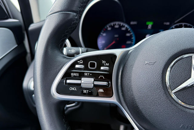 M-BENZ賓士 C200  第8張相片