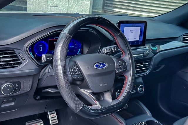 FORD福特 FOCUS  第8張相片