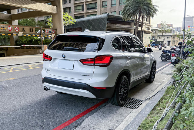 BMW寶馬 X1  第2張相片