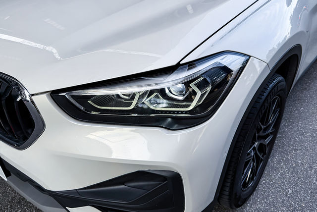 BMW寶馬 X1  第3張相片