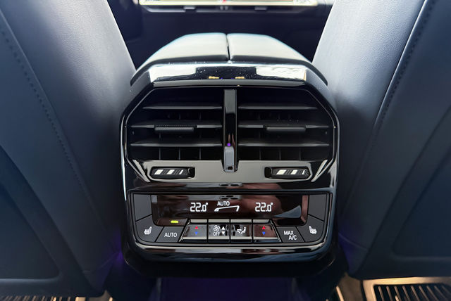 BMW寶馬 IX XDRIVE40  第19張相片