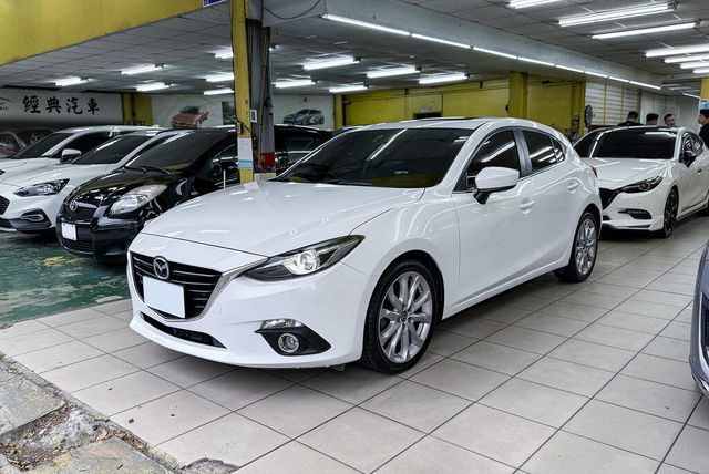 MAZDA馬自達 MAZDA 3  第1張相片