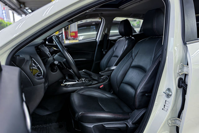 MAZDA馬自達 MAZDA 3  第11張相片