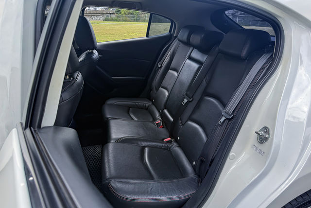 MAZDA馬自達 MAZDA 3  第13張相片