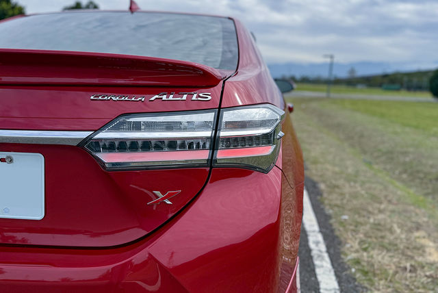 TOYOTA豐田 ALTIS  第6張相片