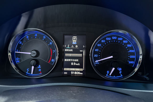 TOYOTA豐田 ALTIS  第9張相片