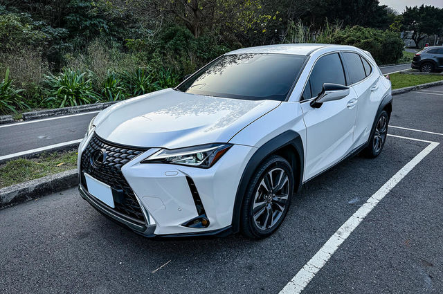 LEXUS凌志 UX200  第1張相片