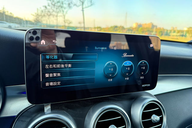 M-BENZ賓士 GLC300  第7張相片