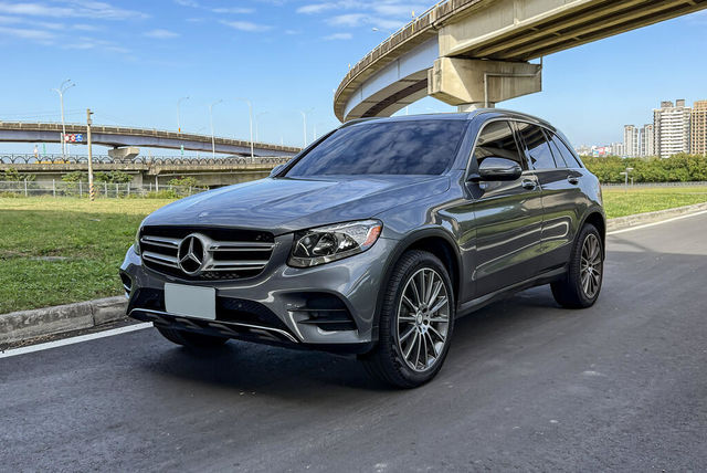 M-BENZ賓士 GLC300  第1張相片