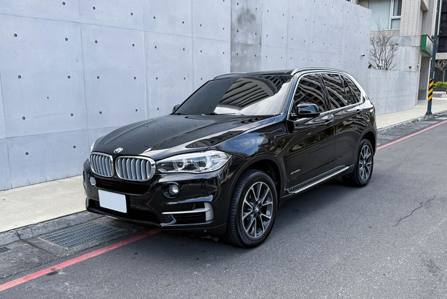 BMW寶馬 X5 XDRIVE25D  第1張相片