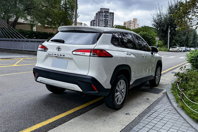 TOYOTA豐田 COROLLA CROSS  第2張相片