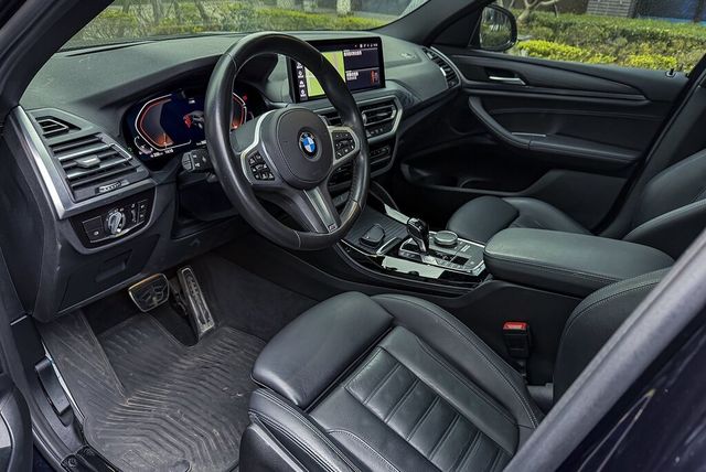 BMW寶馬 X4 XDRIVE30I  第7張相片
