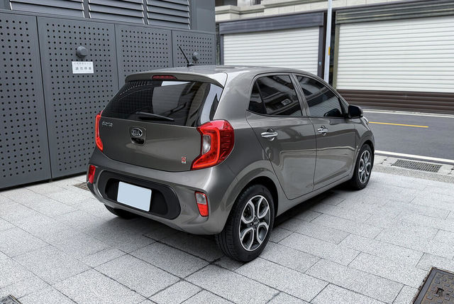 KIA起亞 PICANTO  第2張相片
