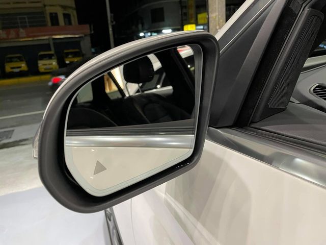 M-BENZ賓士 GLC300  第5張相片