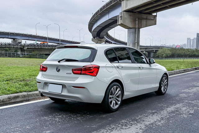 BMW寶馬 120I  第2張相片