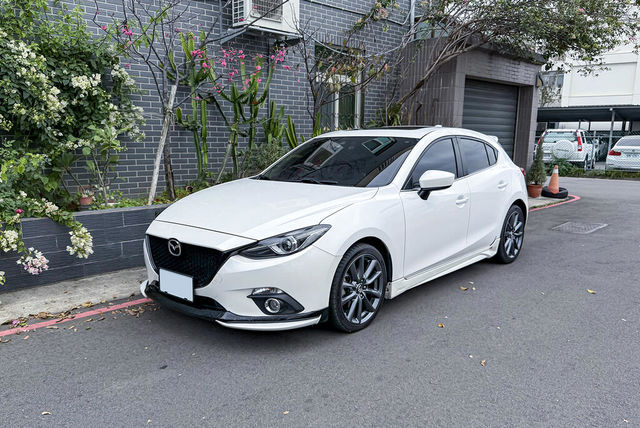 MAZDA馬自達 MAZDA 3  第1張相片