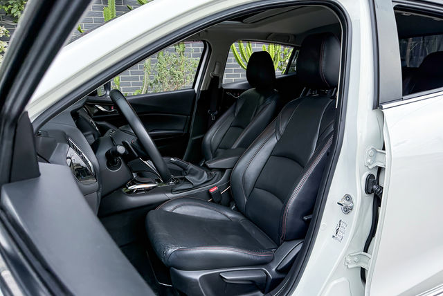 MAZDA馬自達 MAZDA 3  第11張相片