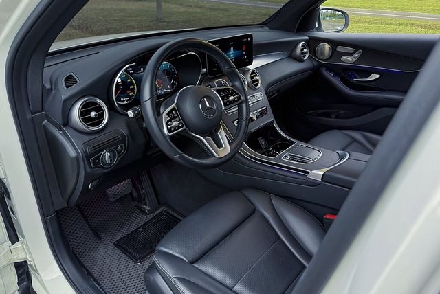 M-BENZ賓士 GLC300  第5張相片