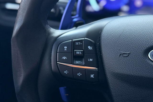 FORD福特 FOCUS ACTIVE  第9張相片