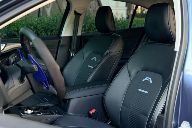 FORD福特 FOCUS ACTIVE  第10張相片