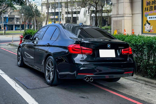 BMW寶馬 320I M SPORT  第2張相片