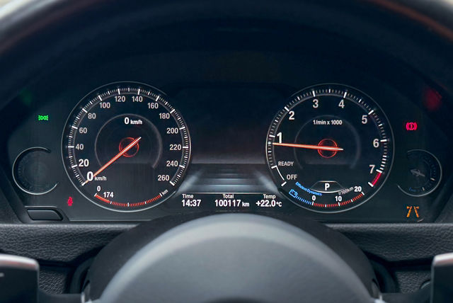 BMW寶馬 320I M SPORT  第7張相片