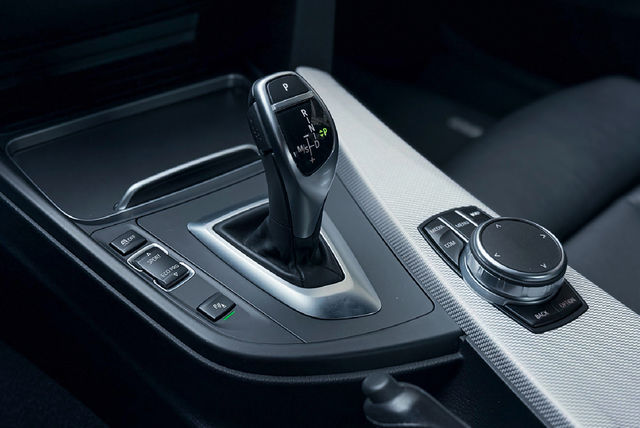 BMW寶馬 320I M SPORT  第9張相片