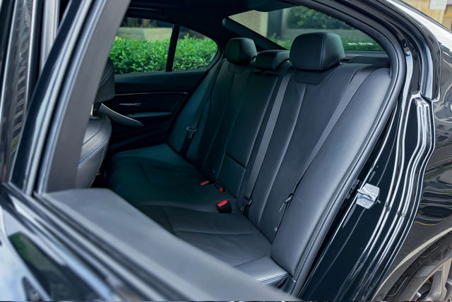 BMW寶馬 320I M SPORT  第11張相片