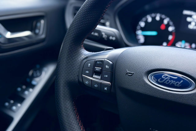 FORD福特 FOCUS  第8張相片