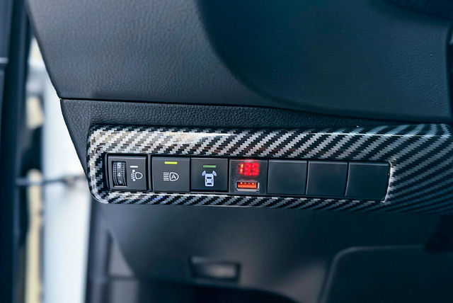 TOYOTA豐田 COROLLA SPORT  第9張相片