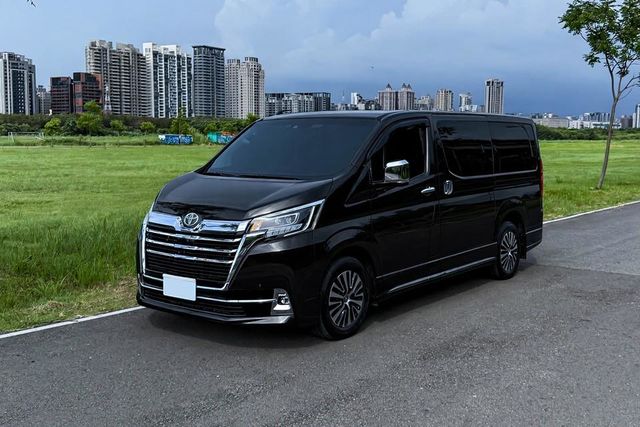 TOYOTA豐田 GRANVIA  第1張相片