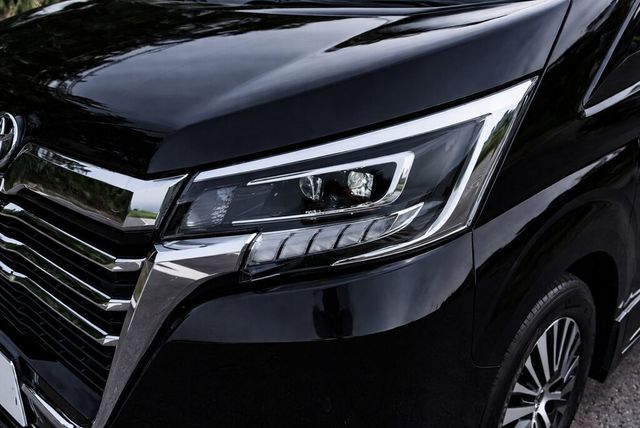 TOYOTA豐田 GRANVIA  第4張相片