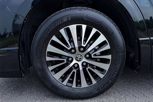 TOYOTA豐田 GRANVIA  第7張相片