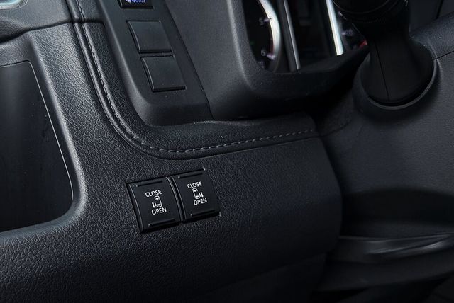 TOYOTA豐田 GRANVIA  第13張相片