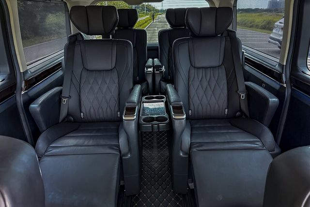 TOYOTA豐田 GRANVIA  第16張相片