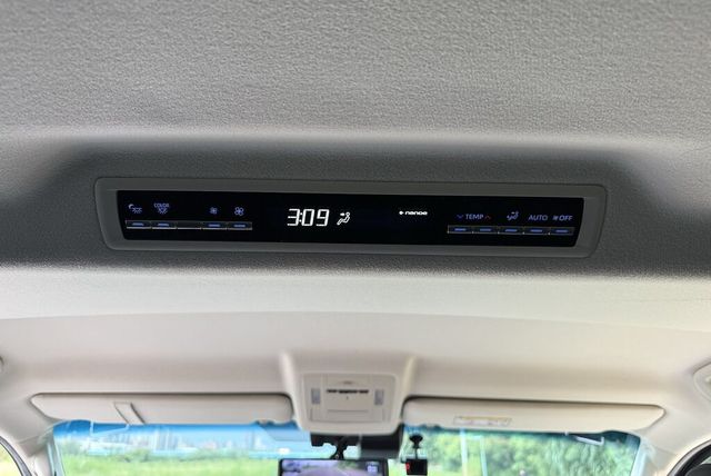 TOYOTA豐田 GRANVIA  第18張相片