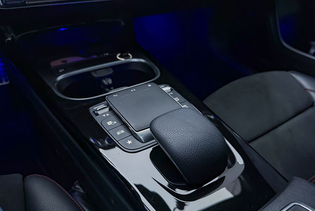 M-BENZ賓士 CLA250  第15張相片