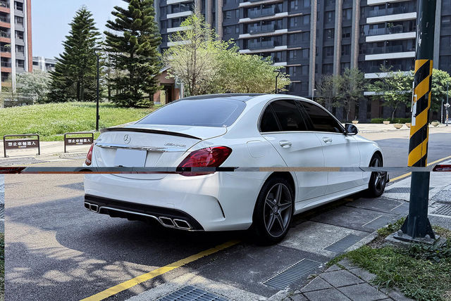 M-BENZ賓士 C300  第2張相片