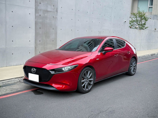 MAZDA馬自達 MAZDA 3  第1張相片