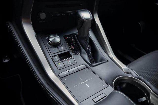 LEXUS凌志 NX300  第10張相片