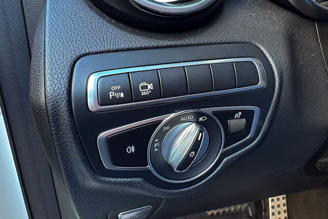 M-BENZ賓士 GLC220D  第6張相片