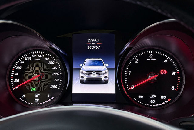 M-BENZ賓士 GLC220D  第9張相片