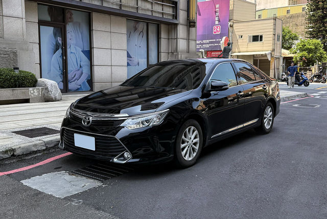 TOYOTA豐田 CAMRY  第1張相片