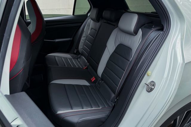 VOLKSWAGEN福斯 GOLF GTI  第13張相片