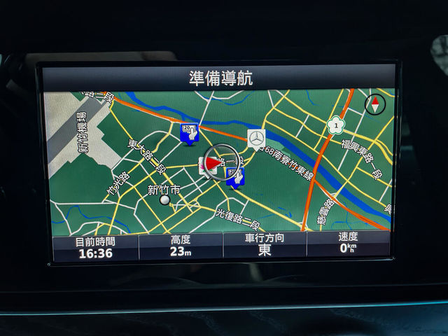 M-BENZ賓士 E200  第9張相片