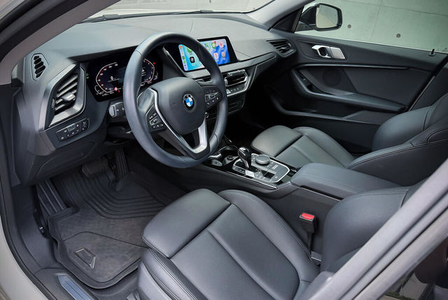 BMW寶馬 218I  第4張相片